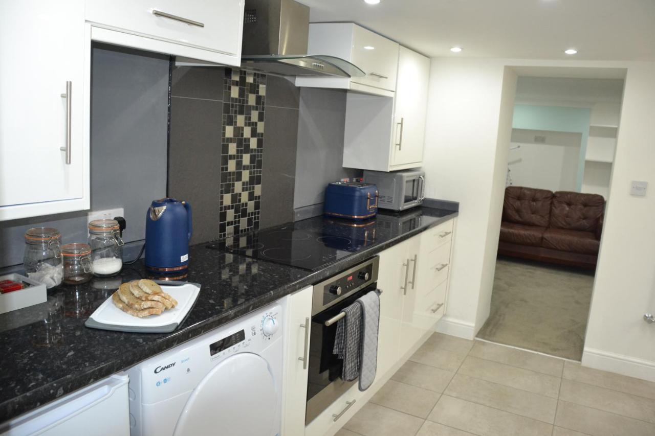 Willow Tree 1 Bed Apartment - Stayseekers Солсбери Экстерьер фото