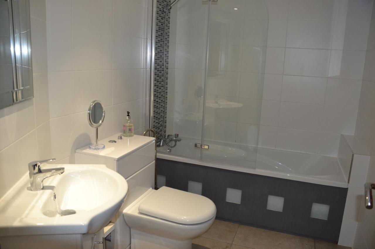 Willow Tree 1 Bed Apartment - Stayseekers Солсбери Экстерьер фото